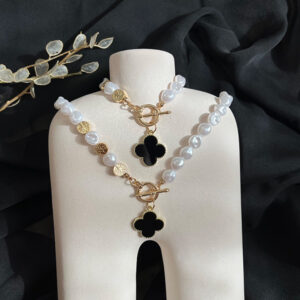 دستبند مروارید ونکلیف