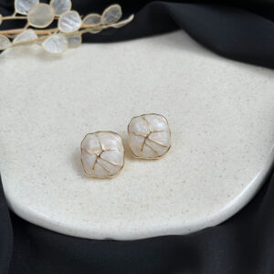 گوشواره مایا سفید